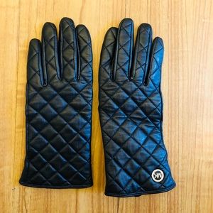 Michael Kors Quilted Leather Gloves